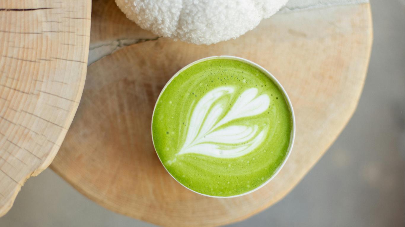 Proteinli Matcha Latte tarifi, nasıl yapılır